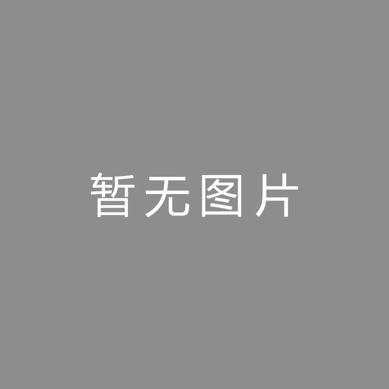 🏆视视视视巴黎女粉丝投诉巴萨主场安保人员安检时乱摸，触及敏感部位